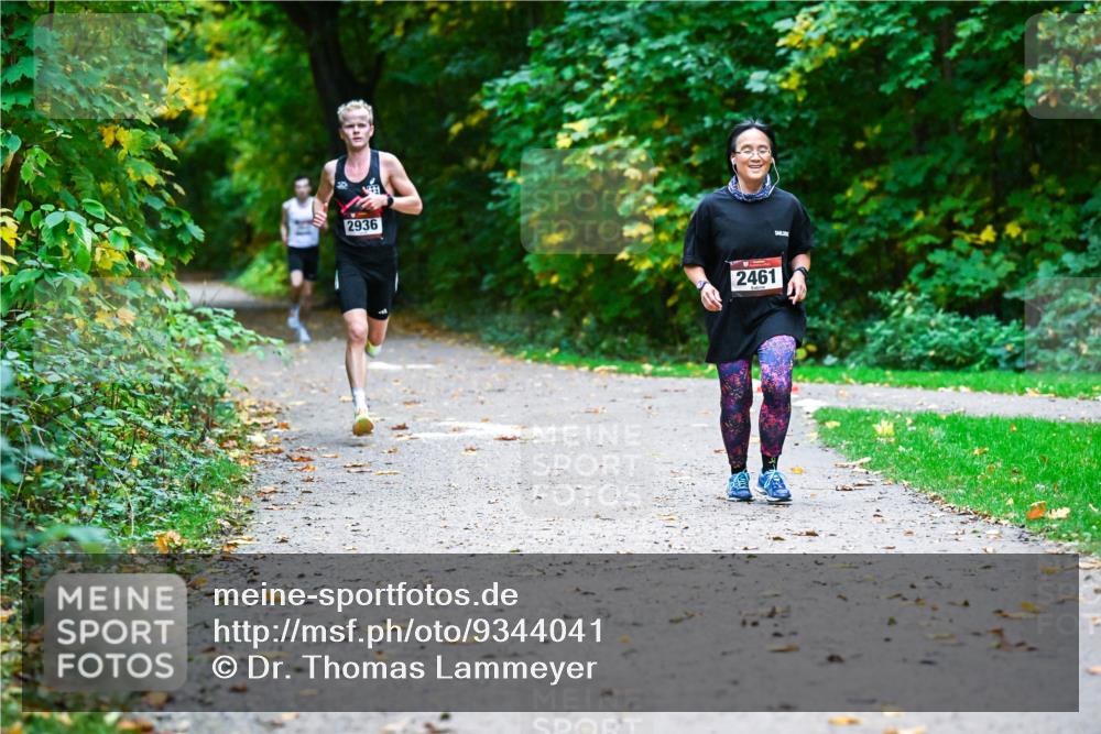 12.10.2025 - Bramfelder Halbmarathon 2025 Dr. Thomas Lammeyer http://msf.ph/oto/9344041 12.10.2025 10:03:06 Laufen 2936, 2461 meine-sportfotos.de