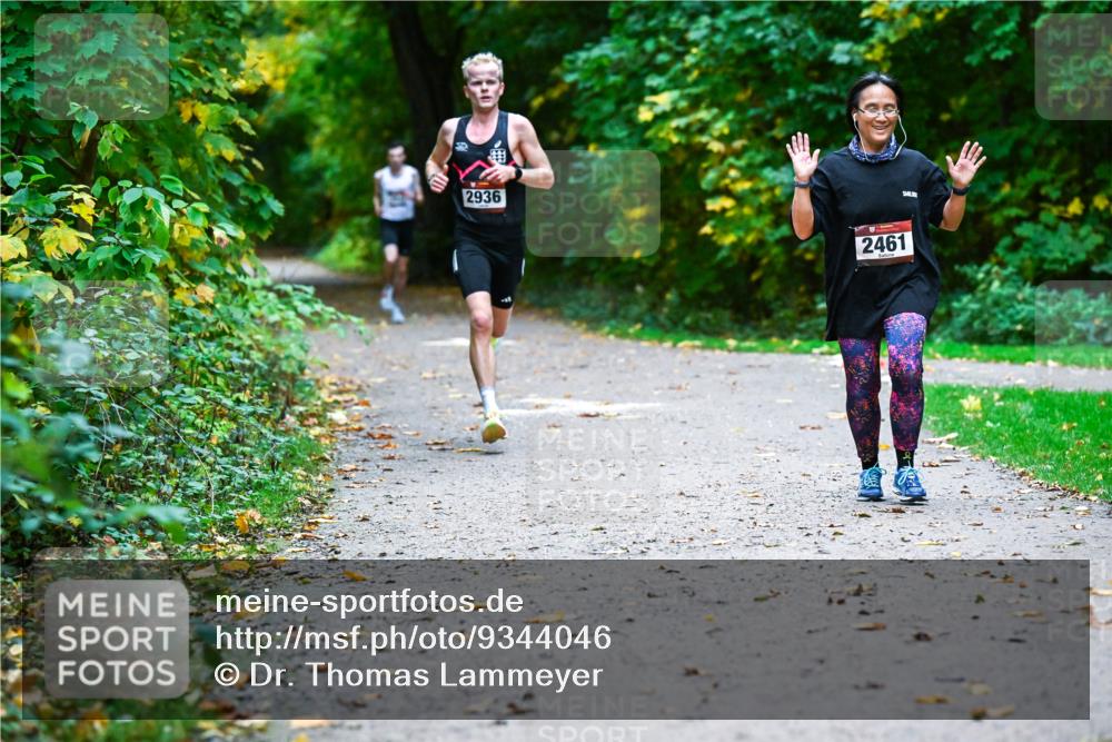12.10.2025 - Bramfelder Halbmarathon 2025 Dr. Thomas Lammeyer http://msf.ph/oto/9344046 12.10.2025 10:03:06 Laufen 2936, 2461 meine-sportfotos.de