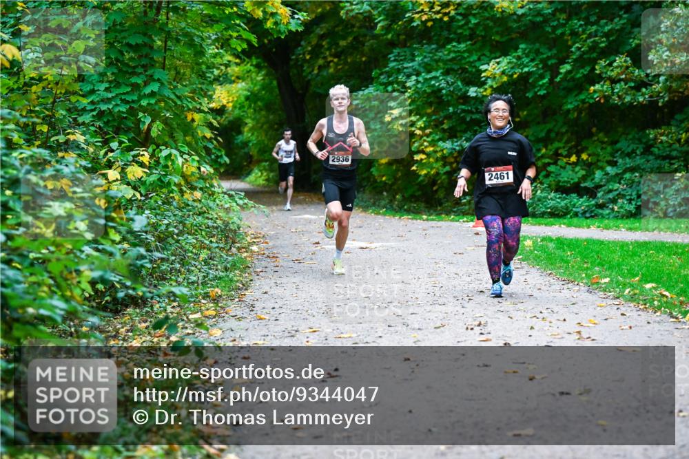 12.10.2025 - Bramfelder Halbmarathon 2025 Dr. Thomas Lammeyer http://msf.ph/oto/9344047 12.10.2025 10:03:07 Laufen 2936, 2461 meine-sportfotos.de