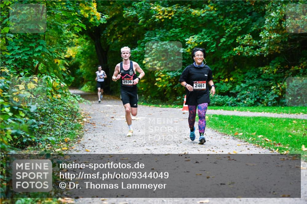 12.10.2025 - Bramfelder Halbmarathon 2025 Dr. Thomas Lammeyer http://msf.ph/oto/9344049 12.10.2025 10:03:07 Laufen 2936, 2461 meine-sportfotos.de