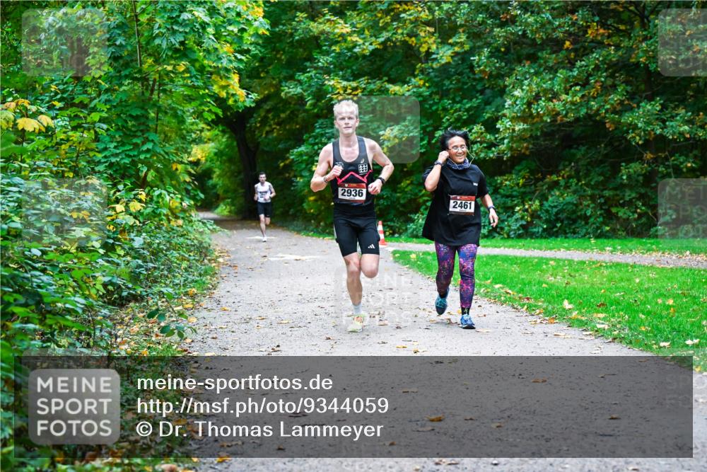 12.10.2025 - Bramfelder Halbmarathon 2025 Dr. Thomas Lammeyer http://msf.ph/oto/9344059 12.10.2025 10:03:08 Laufen 2936, 2461 meine-sportfotos.de