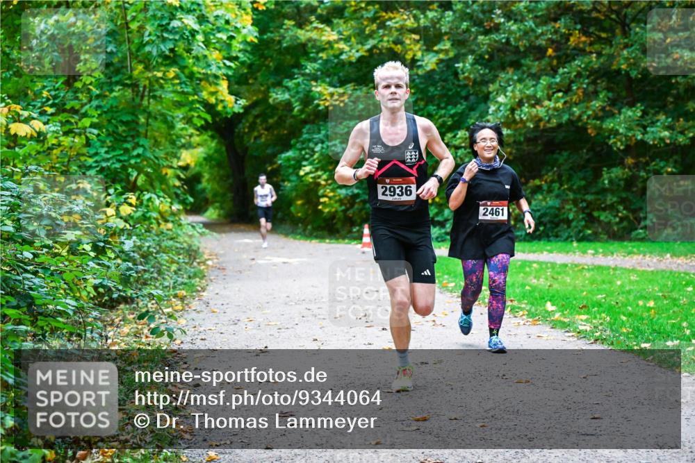 12.10.2025 - Bramfelder Halbmarathon 2025 Dr. Thomas Lammeyer http://msf.ph/oto/9344064 12.10.2025 10:03:09 Laufen 2936, 2461 meine-sportfotos.de