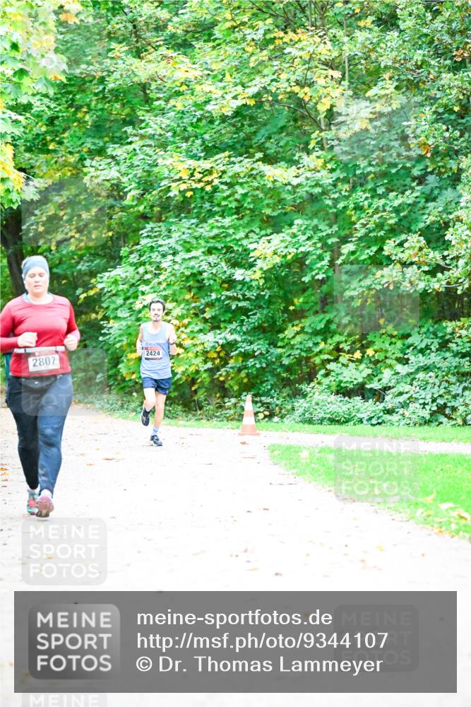 12.10.2025 - Bramfelder Halbmarathon 2025 Dr. Thomas Lammeyer http://msf.ph/oto/9344107 12.10.2025 10:04:31 Laufen 2807, 2424 meine-sportfotos.de