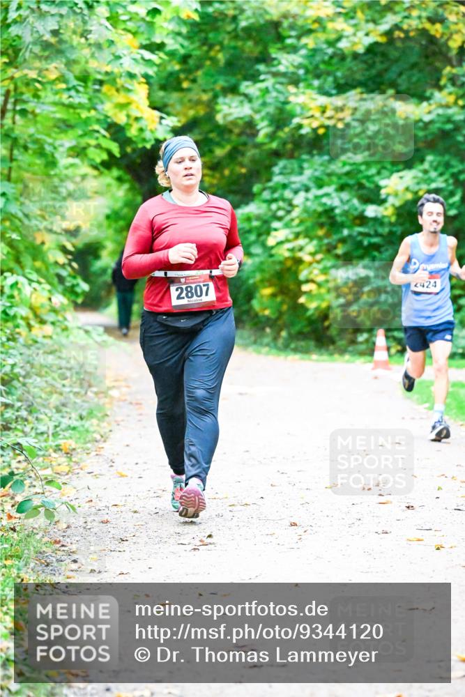 12.10.2025 - Bramfelder Halbmarathon 2025 Dr. Thomas Lammeyer http://msf.ph/oto/9344120 12.10.2025 10:04:34 Laufen 2807, 2424 meine-sportfotos.de