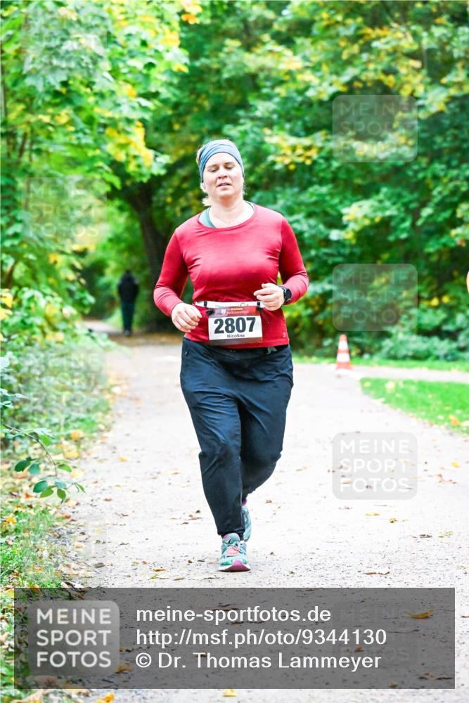 12.10.2025 - Bramfelder Halbmarathon 2025 Dr. Thomas Lammeyer http://msf.ph/oto/9344130 12.10.2025 10:04:35 Laufen 2807 meine-sportfotos.de