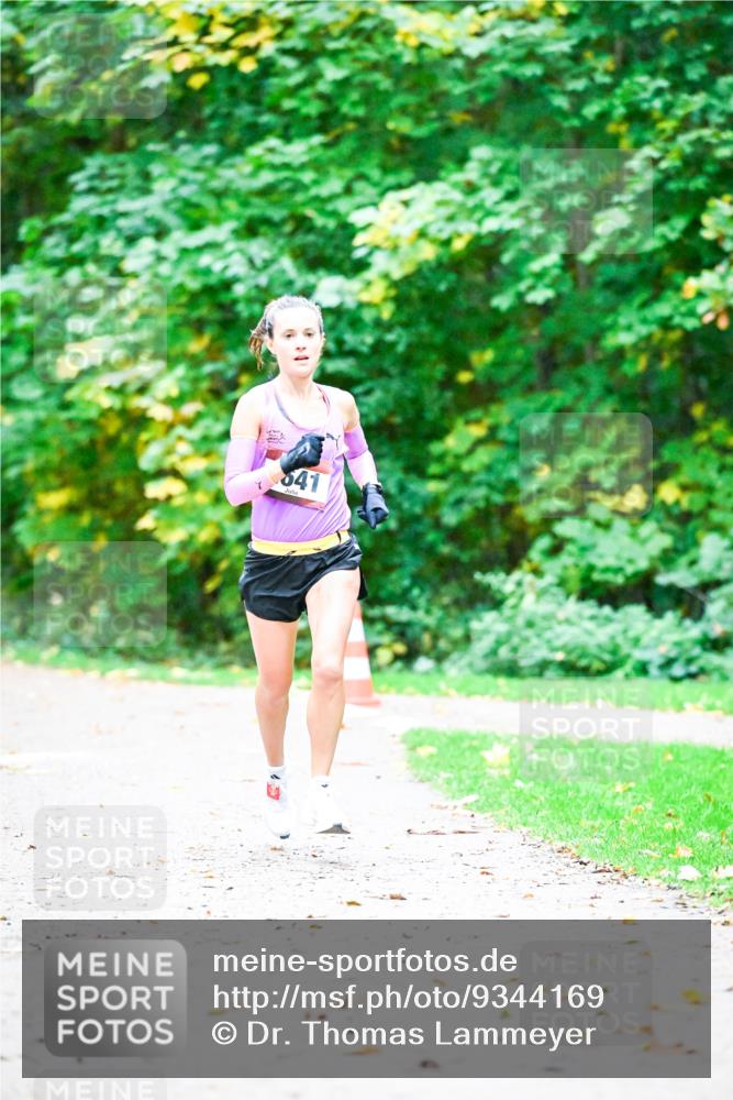 12.10.2025 - Bramfelder Halbmarathon 2025 Dr. Thomas Lammeyer http://msf.ph/oto/9344169 12.10.2025 10:05:43 Laufen 641 meine-sportfotos.de