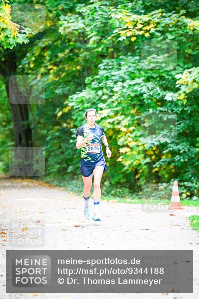 12.10.2025 - Bramfelder Halbmarathon 2025 Dr. Thomas Lammeyer http://msf.ph/oto/9344188 12.10.2025 10:06:30 Laufen 2876 meine-sportfotos.de