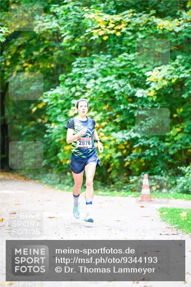 12.10.2025 - Bramfelder Halbmarathon 2025 Dr. Thomas Lammeyer http://msf.ph/oto/9344193 12.10.2025 10:06:31 Laufen 2876 meine-sportfotos.de
