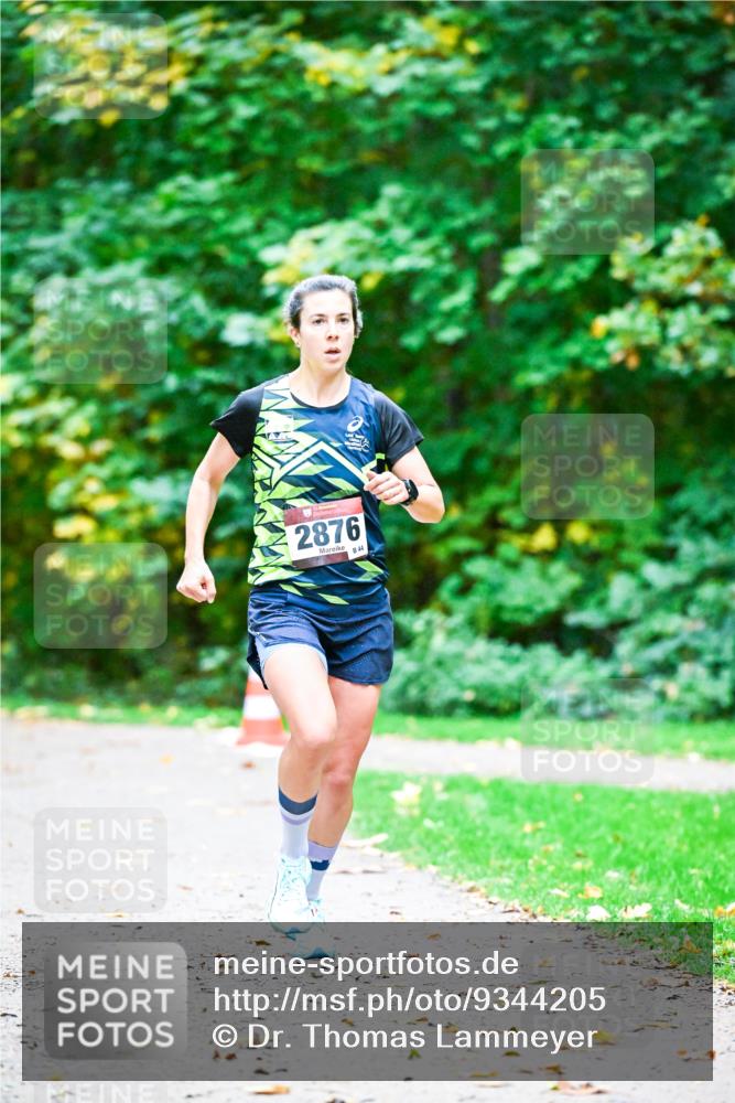 12.10.2025 - Bramfelder Halbmarathon 2025 Dr. Thomas Lammeyer http://msf.ph/oto/9344205 12.10.2025 10:06:32 Laufen 2876, 44 meine-sportfotos.de