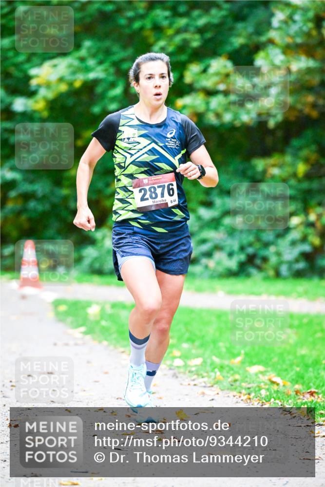 12.10.2025 - Bramfelder Halbmarathon 2025 Dr. Thomas Lammeyer http://msf.ph/oto/9344210 12.10.2025 10:06:33 Laufen 2876, 44 meine-sportfotos.de