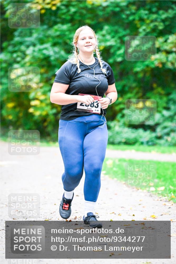 12.10.2025 - Bramfelder Halbmarathon 2025 Dr. Thomas Lammeyer http://msf.ph/oto/9344277 12.10.2025 10:07:24 Laufen 2083, 48 meine-sportfotos.de