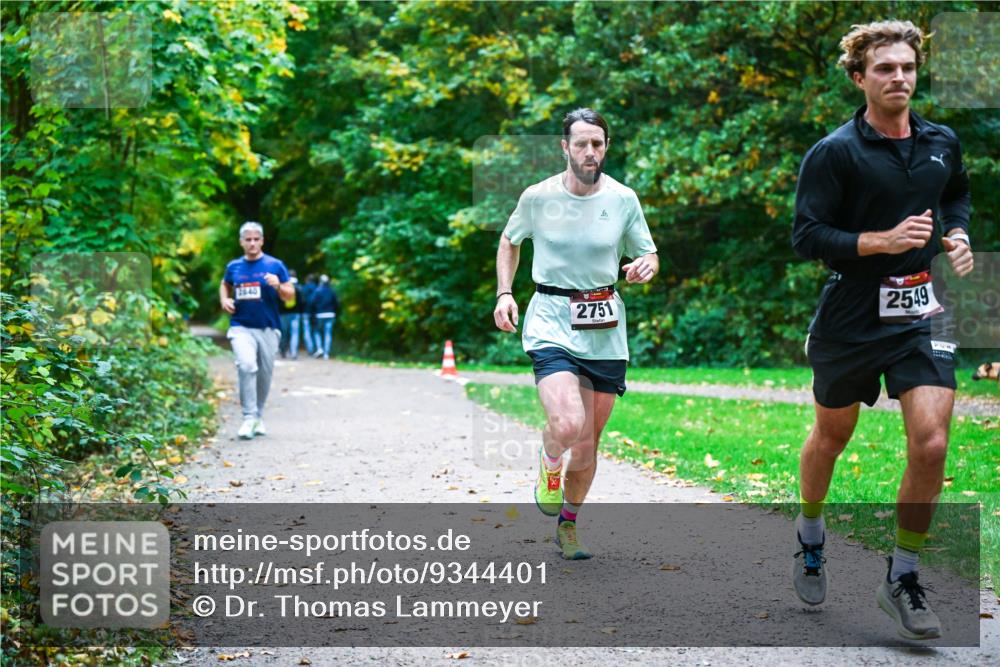 12.10.2025 - Bramfelder Halbmarathon 2025 Dr. Thomas Lammeyer http://msf.ph/oto/9344401 12.10.2025 10:09:06 Laufen 2751, 2549 meine-sportfotos.de