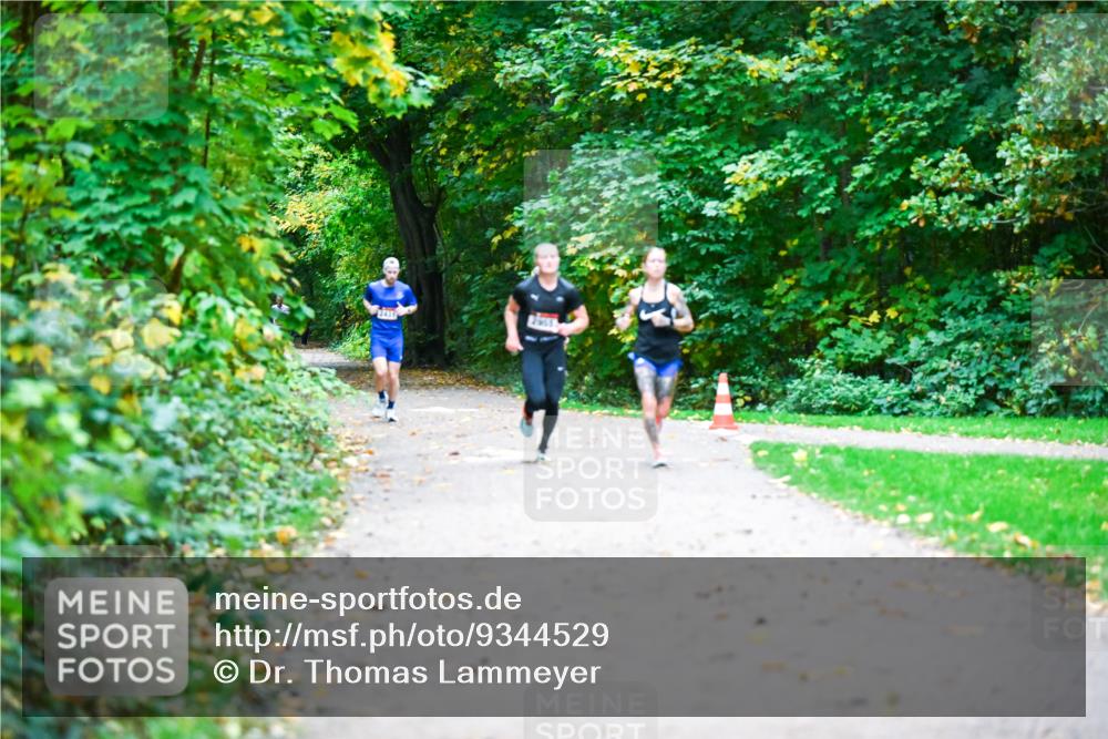 12.10.2025 - Bramfelder Halbmarathon 2025 Dr. Thomas Lammeyer http://msf.ph/oto/9344529 12.10.2025 10:10:56 Laufen  meine-sportfotos.de