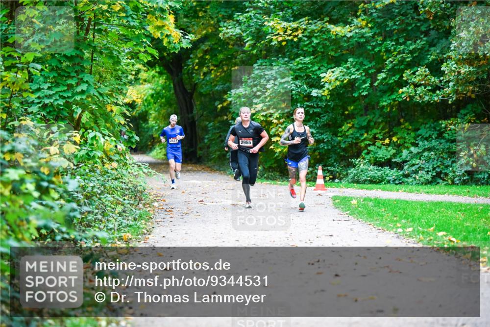 12.10.2025 - Bramfelder Halbmarathon 2025 Dr. Thomas Lammeyer http://msf.ph/oto/9344531 12.10.2025 10:10:57 Laufen 2431, 2955 meine-sportfotos.de