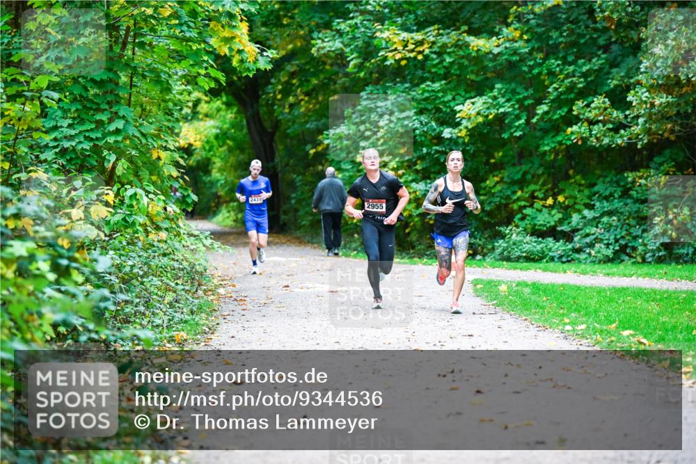 12.10.2025 - Bramfelder Halbmarathon 2025 Dr. Thomas Lammeyer http://msf.ph/oto/9344536 12.10.2025 10:10:57 Laufen 2431, 2955 meine-sportfotos.de