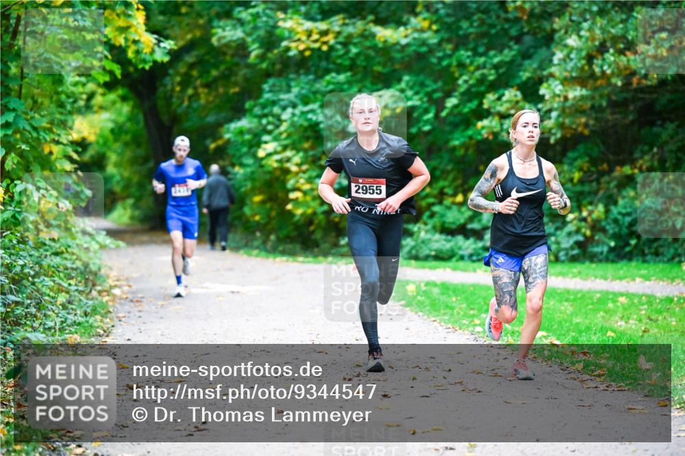 12.10.2025 - Bramfelder Halbmarathon 2025 Dr. Thomas Lammeyer http://msf.ph/oto/9344547 12.10.2025 10:10:59 Laufen 2955 meine-sportfotos.de