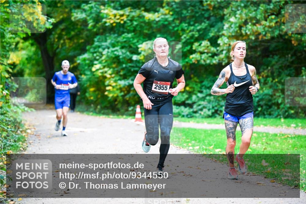 12.10.2025 - Bramfelder Halbmarathon 2025 Dr. Thomas Lammeyer http://msf.ph/oto/9344550 12.10.2025 10:11:00 Laufen 2955, 0 meine-sportfotos.de