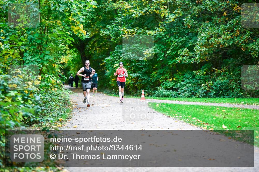 12.10.2025 - Bramfelder Halbmarathon 2025 Dr. Thomas Lammeyer http://msf.ph/oto/9344614 12.10.2025 10:11:23 Laufen  meine-sportfotos.de