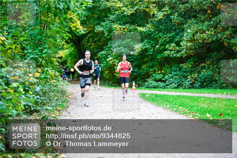 12.10.2025 - Bramfelder Halbmarathon 2025 Dr. Thomas Lammeyer http://msf.ph/oto/9344625 12.10.2025 10:11:25 Laufen 2633, 2448 meine-sportfotos.de