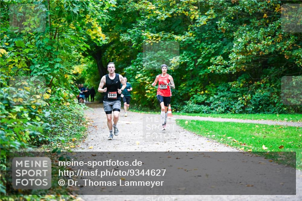 12.10.2025 - Bramfelder Halbmarathon 2025 Dr. Thomas Lammeyer http://msf.ph/oto/9344627 12.10.2025 10:11:25 Laufen 2448, 2633 meine-sportfotos.de