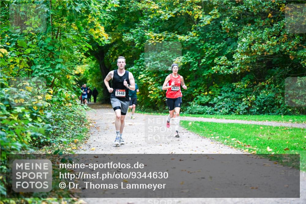 12.10.2025 - Bramfelder Halbmarathon 2025 Dr. Thomas Lammeyer http://msf.ph/oto/9344630 12.10.2025 10:11:26 Laufen 2448, 2633 meine-sportfotos.de