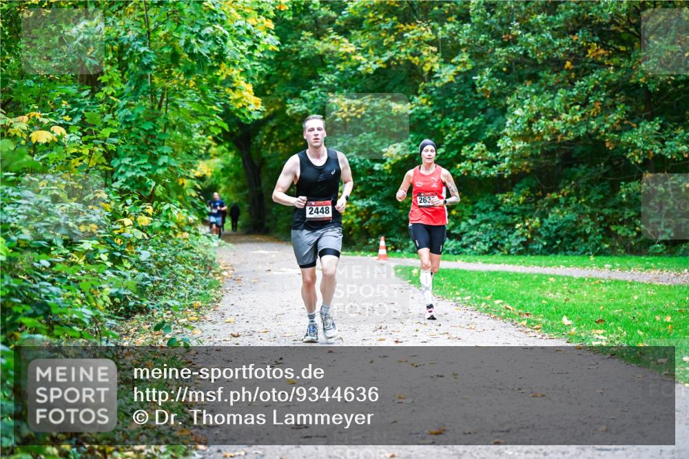 12.10.2025 - Bramfelder Halbmarathon 2025 Dr. Thomas Lammeyer http://msf.ph/oto/9344636 12.10.2025 10:11:27 Laufen 2448, 263 meine-sportfotos.de