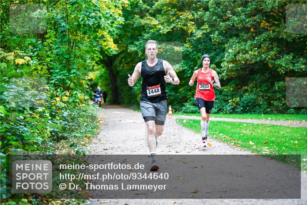 12.10.2025 - Bramfelder Halbmarathon 2025 Dr. Thomas Lammeyer http://msf.ph/oto/9344640 12.10.2025 10:11:27 Laufen 2448, 2633 meine-sportfotos.de