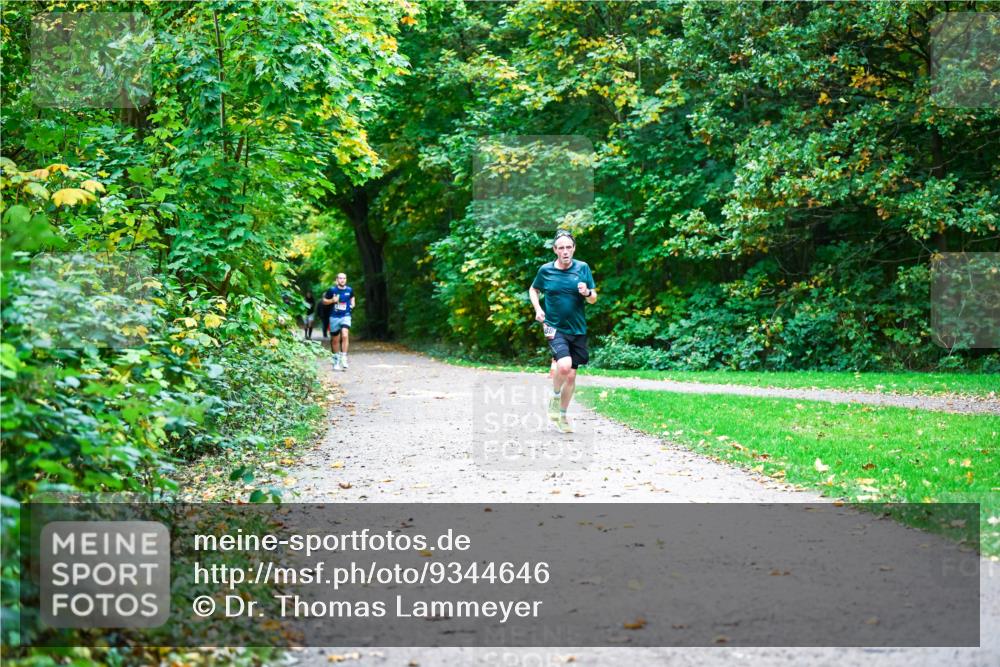 12.10.2025 - Bramfelder Halbmarathon 2025 Dr. Thomas Lammeyer http://msf.ph/oto/9344646 12.10.2025 10:11:29 Laufen  meine-sportfotos.de