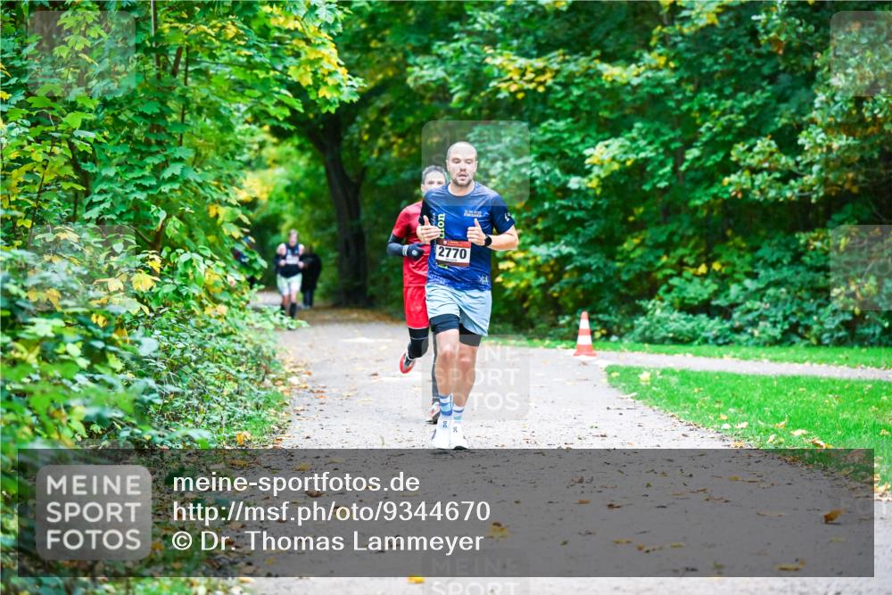 12.10.2025 - Bramfelder Halbmarathon 2025 Dr. Thomas Lammeyer http://msf.ph/oto/9344670 12.10.2025 10:11:35 Laufen 2100, 2025, 2770 meine-sportfotos.de