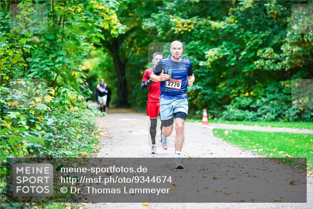 12.10.2025 - Bramfelder Halbmarathon 2025 Dr. Thomas Lammeyer http://msf.ph/oto/9344674 12.10.2025 10:11:35 Laufen 2770 meine-sportfotos.de