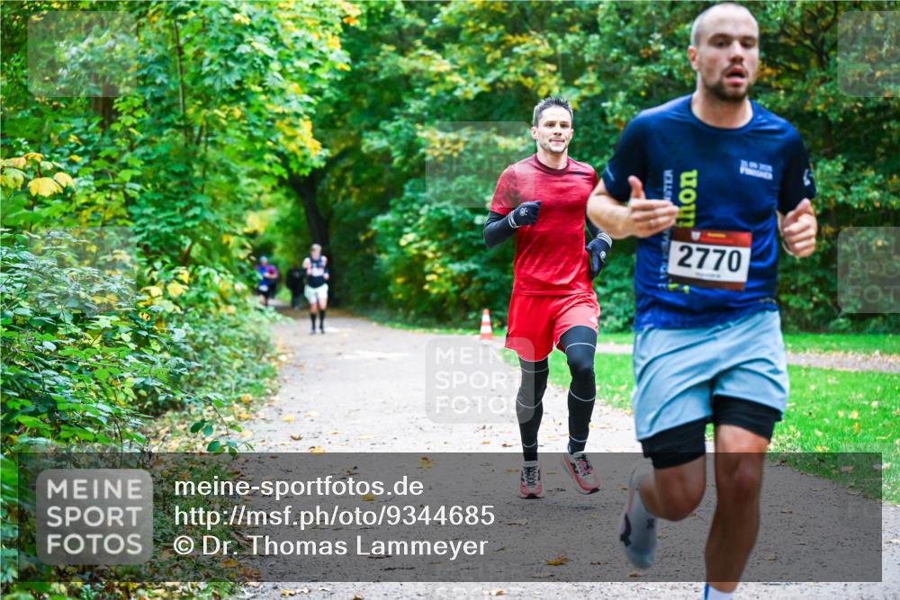 12.10.2025 - Bramfelder Halbmarathon 2025 Dr. Thomas Lammeyer http://msf.ph/oto/9344685 12.10.2025 10:11:37 Laufen 2770 meine-sportfotos.de