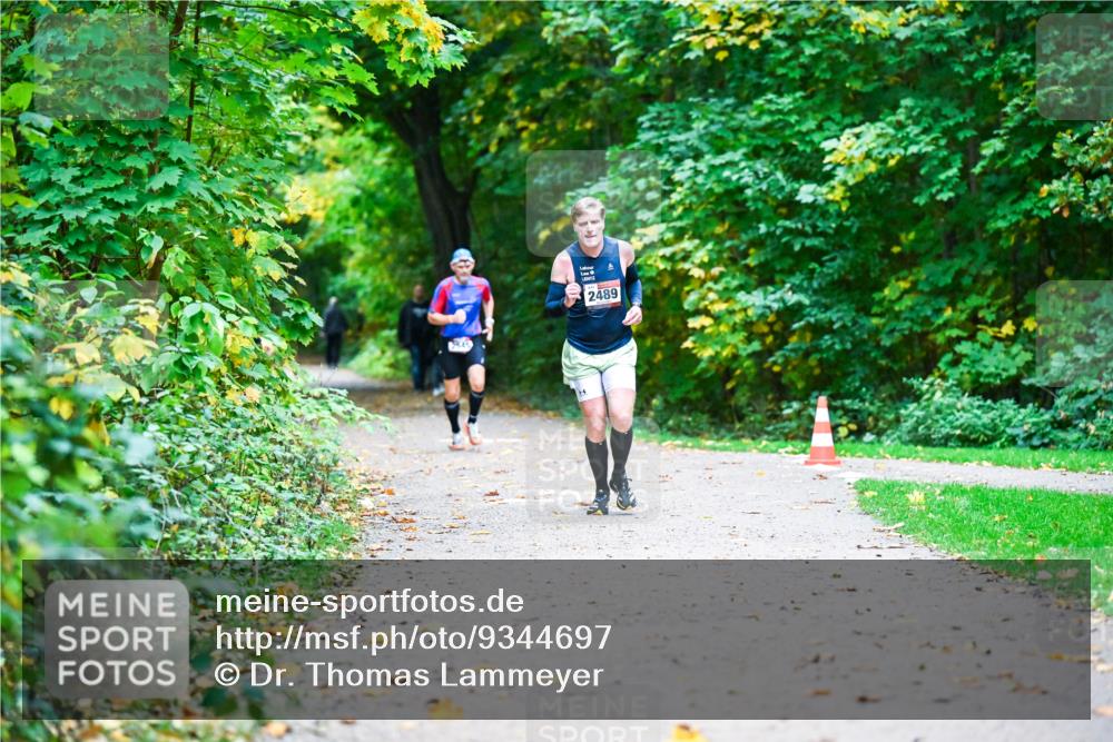 12.10.2025 - Bramfelder Halbmarathon 2025 Dr. Thomas Lammeyer http://msf.ph/oto/9344697 12.10.2025 10:11:41 Laufen 4, 2489 meine-sportfotos.de