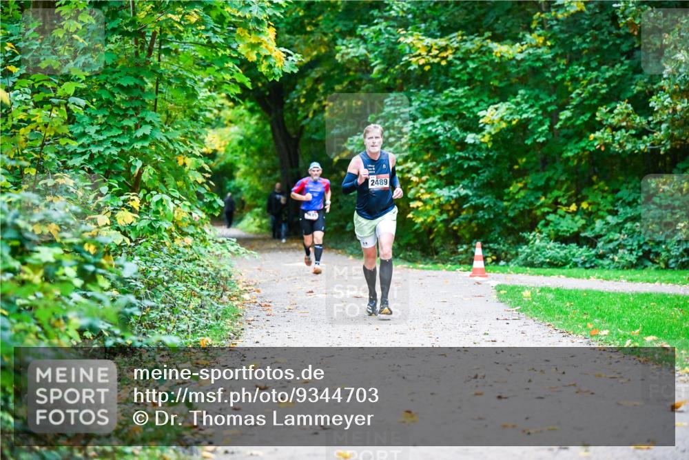 12.10.2025 - Bramfelder Halbmarathon 2025 Dr. Thomas Lammeyer http://msf.ph/oto/9344703 12.10.2025 10:11:42 Laufen 7845, 2489 meine-sportfotos.de