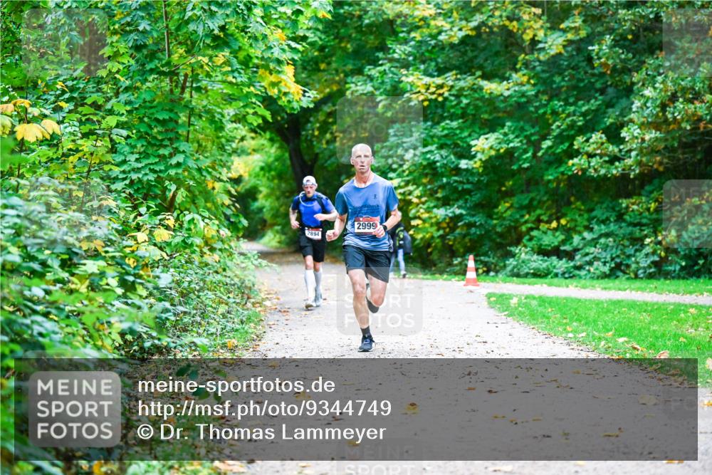 12.10.2025 - Bramfelder Halbmarathon 2025 Dr. Thomas Lammeyer http://msf.ph/oto/9344749 12.10.2025 10:12:00 Laufen 2894, 2999 meine-sportfotos.de