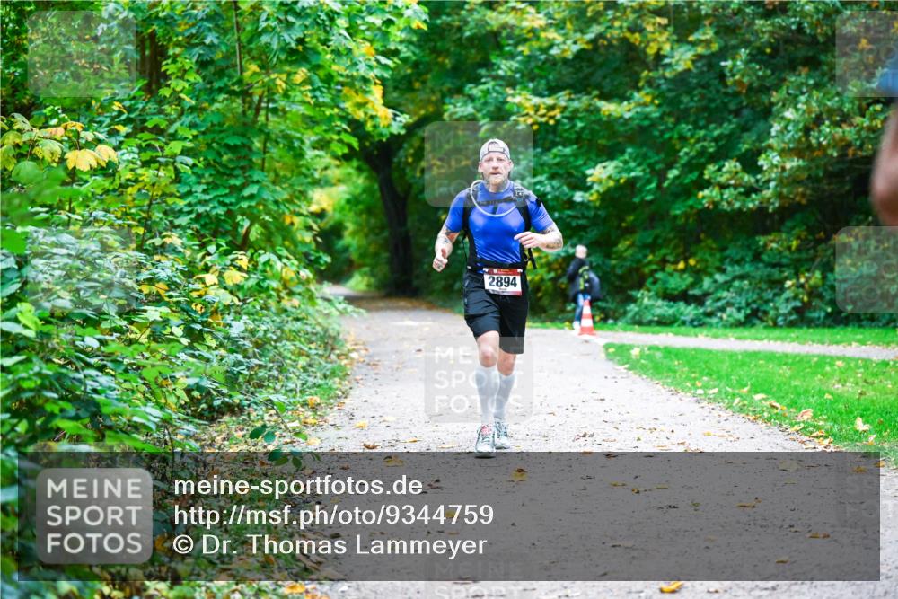 12.10.2025 - Bramfelder Halbmarathon 2025 Dr. Thomas Lammeyer http://msf.ph/oto/9344759 12.10.2025 10:12:04 Laufen 2894 meine-sportfotos.de