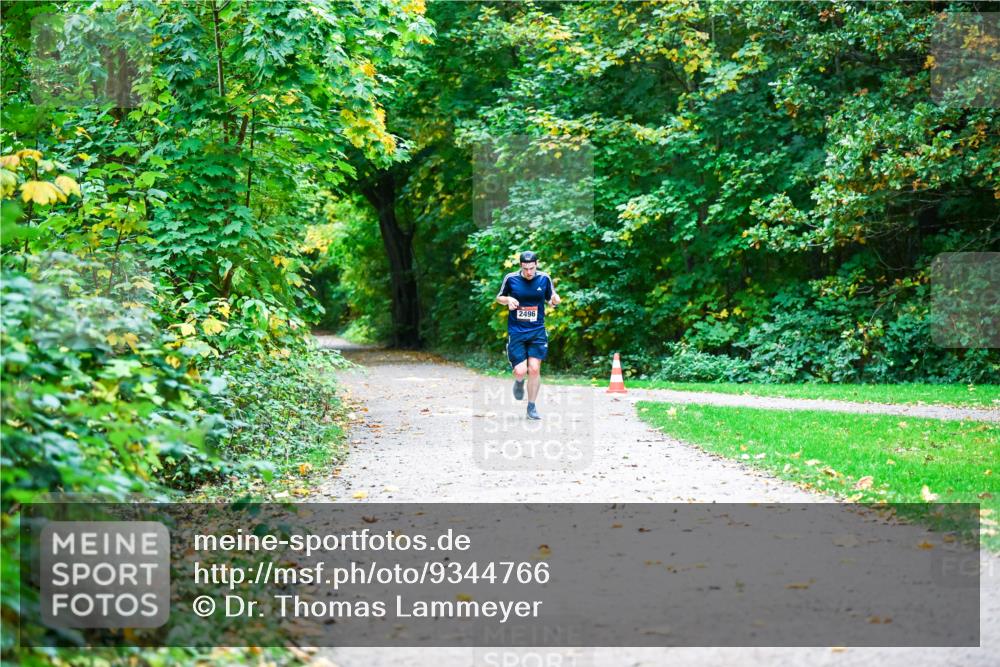 12.10.2025 - Bramfelder Halbmarathon 2025 Dr. Thomas Lammeyer http://msf.ph/oto/9344766 12.10.2025 10:12:24 Laufen 2496 meine-sportfotos.de