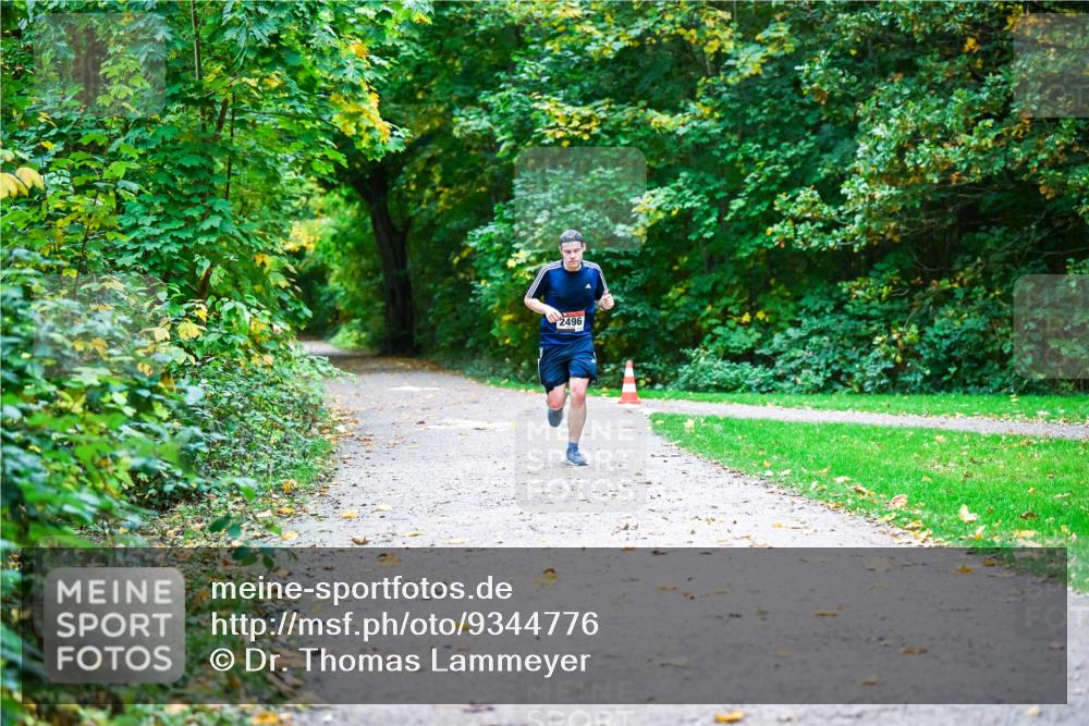 12.10.2025 - Bramfelder Halbmarathon 2025 Dr. Thomas Lammeyer http://msf.ph/oto/9344776 12.10.2025 10:12:25 Laufen 2496 meine-sportfotos.de