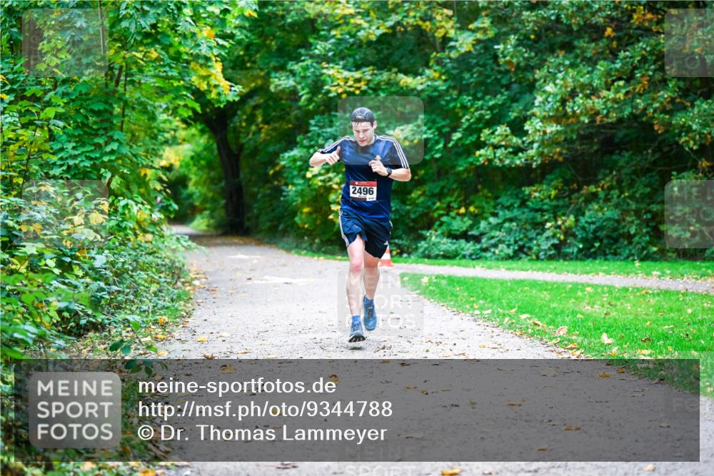 12.10.2025 - Bramfelder Halbmarathon 2025 Dr. Thomas Lammeyer http://msf.ph/oto/9344788 12.10.2025 10:12:27 Laufen 2496 meine-sportfotos.de
