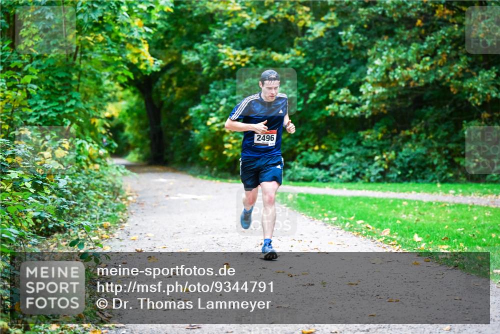 12.10.2025 - Bramfelder Halbmarathon 2025 Dr. Thomas Lammeyer http://msf.ph/oto/9344791 12.10.2025 10:12:27 Laufen 2496 meine-sportfotos.de