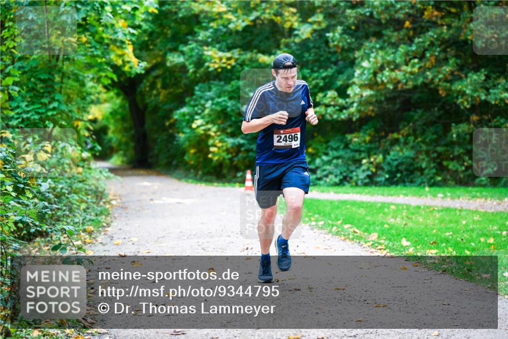 12.10.2025 - Bramfelder Halbmarathon 2025 Dr. Thomas Lammeyer http://msf.ph/oto/9344795 12.10.2025 10:12:28 Laufen 2496, 55 meine-sportfotos.de