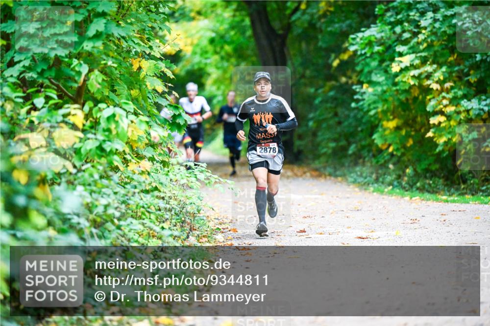 12.10.2025 - Bramfelder Halbmarathon 2025 Dr. Thomas Lammeyer http://msf.ph/oto/9344811 12.10.2025 10:12:38 Laufen 2878 meine-sportfotos.de
