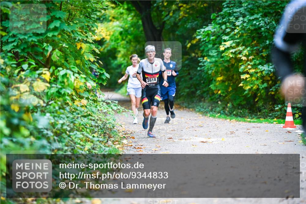 12.10.2025 - Bramfelder Halbmarathon 2025 Dr. Thomas Lammeyer http://msf.ph/oto/9344833 12.10.2025 10:12:43 Laufen 2618, 52 meine-sportfotos.de