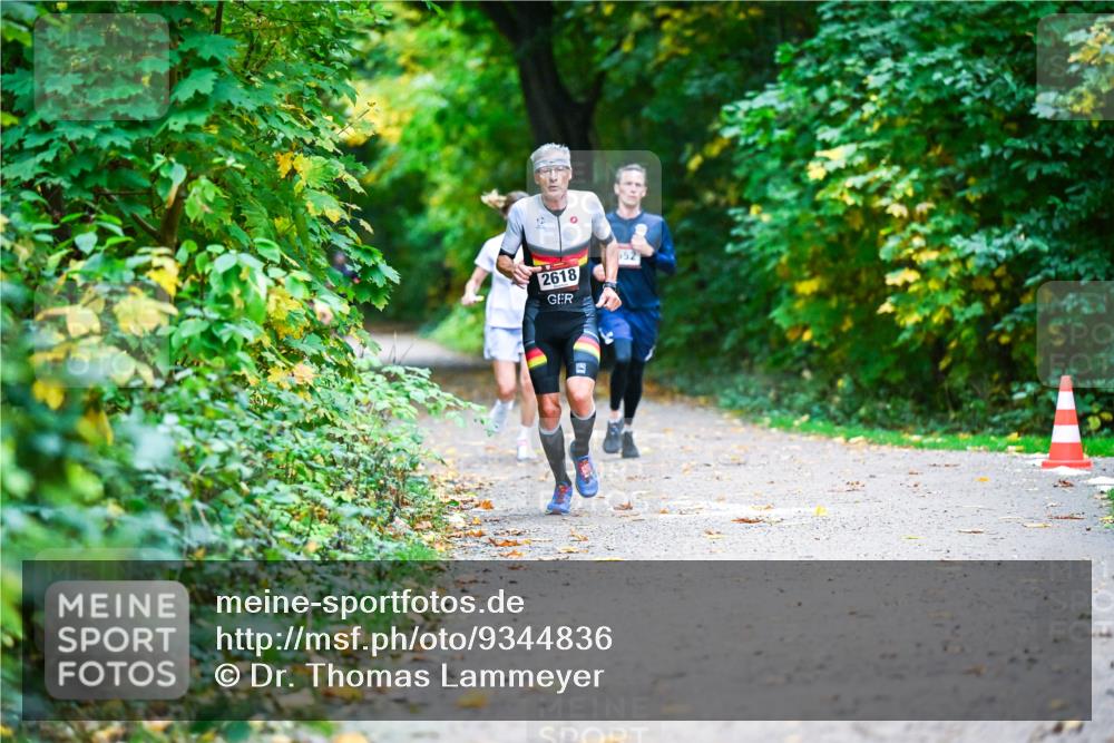 12.10.2025 - Bramfelder Halbmarathon 2025 Dr. Thomas Lammeyer http://msf.ph/oto/9344836 12.10.2025 10:12:43 Laufen 2618, 652 meine-sportfotos.de