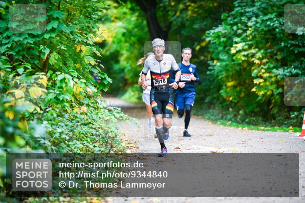 12.10.2025 - Bramfelder Halbmarathon 2025 Dr. Thomas Lammeyer http://msf.ph/oto/9344840 12.10.2025 10:12:44 Laufen 2618, 2552 meine-sportfotos.de