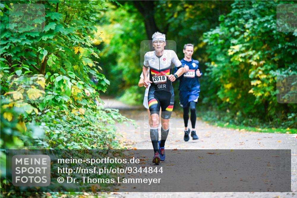 12.10.2025 - Bramfelder Halbmarathon 2025 Dr. Thomas Lammeyer http://msf.ph/oto/9344844 12.10.2025 10:12:44 Laufen 2618, 2552 meine-sportfotos.de