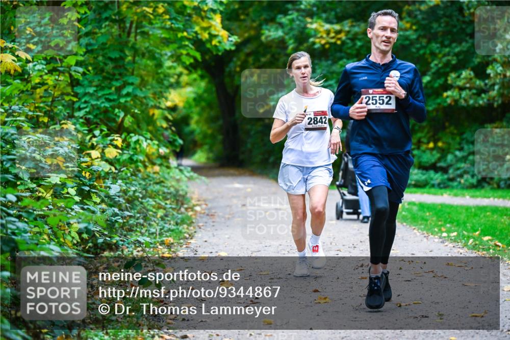 12.10.2025 - Bramfelder Halbmarathon 2025 Dr. Thomas Lammeyer http://msf.ph/oto/9344867 12.10.2025 10:12:50 Laufen 2842, 2552 meine-sportfotos.de