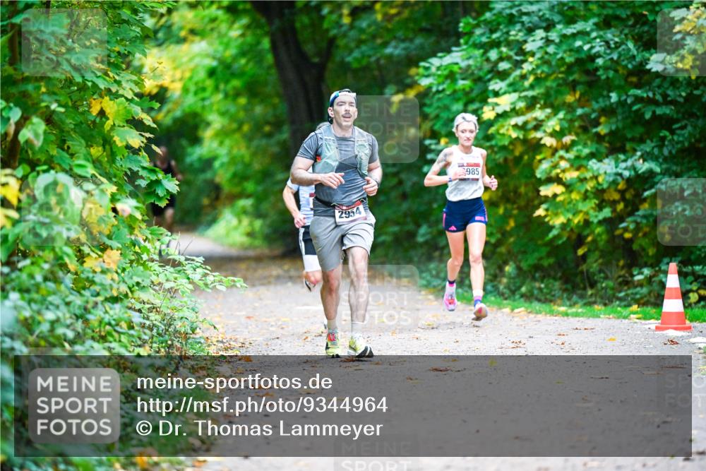 12.10.2025 - Bramfelder Halbmarathon 2025 Dr. Thomas Lammeyer http://msf.ph/oto/9344964 12.10.2025 10:13:28 Laufen 2954, 985 meine-sportfotos.de