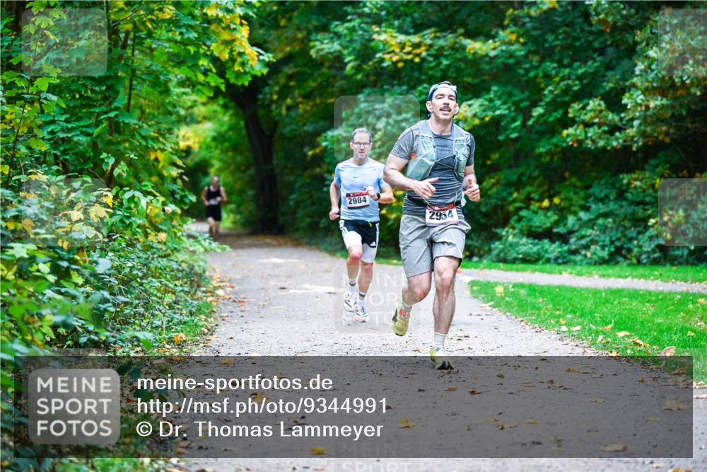 12.10.2025 - Bramfelder Halbmarathon 2025 Dr. Thomas Lammeyer http://msf.ph/oto/9344991 12.10.2025 10:13:31 Laufen 2984, 2954 meine-sportfotos.de