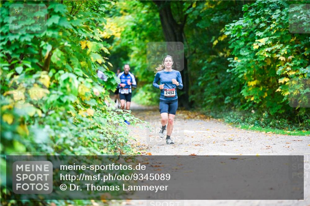 12.10.2025 - Bramfelder Halbmarathon 2025 Dr. Thomas Lammeyer http://msf.ph/oto/9345089 12.10.2025 10:14:16 Laufen 2452 meine-sportfotos.de