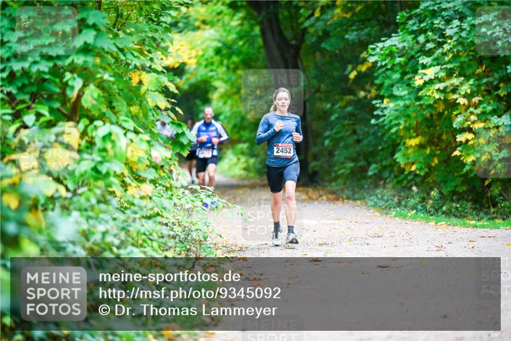 12.10.2025 - Bramfelder Halbmarathon 2025 Dr. Thomas Lammeyer http://msf.ph/oto/9345092 12.10.2025 10:14:16 Laufen 2452 meine-sportfotos.de